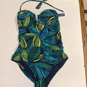 NWT- One piece Swimsuit 4.99 ship